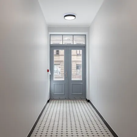 Gatve アパート *